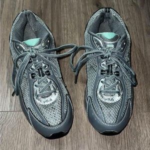 Fila Tennis Shoes size 9